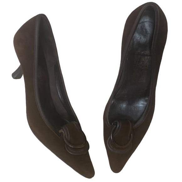 Salvatore Ferragamo Shoes - Salvatore Ferragamo Vintage Brown Suede Kitten Heels Size 6